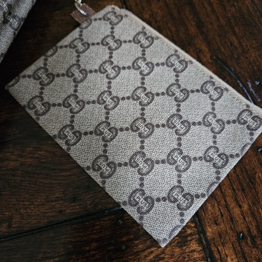 🖤Vintage Gucci Plus Tote with Change Purse - Picture 4 of 12